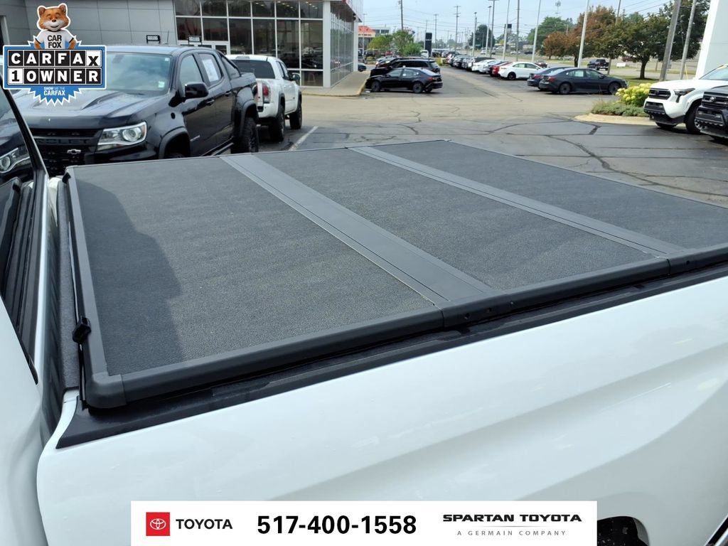 Used 2021 Toyota Tundra SR5 AWD/4WD image 11