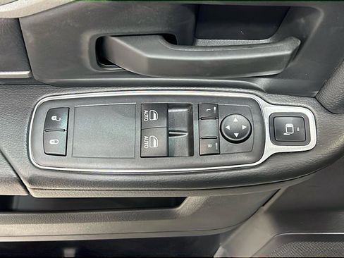 New 2024 RAM 3500 Tradesman image 28