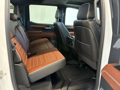 Used 2024 GMC Sierra 1500 Denali Ultimate AWD/4WD image 46