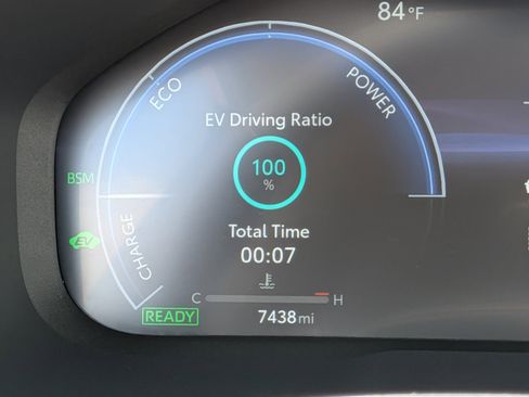 Used 2025 Toyota RAV4 Limited w/ Advanced Technology Package image 37