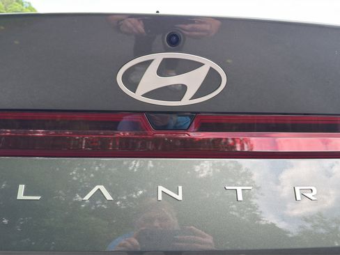 Certified 2026 Hyundai Elantra SE w/ Cargo Package FWD image 26