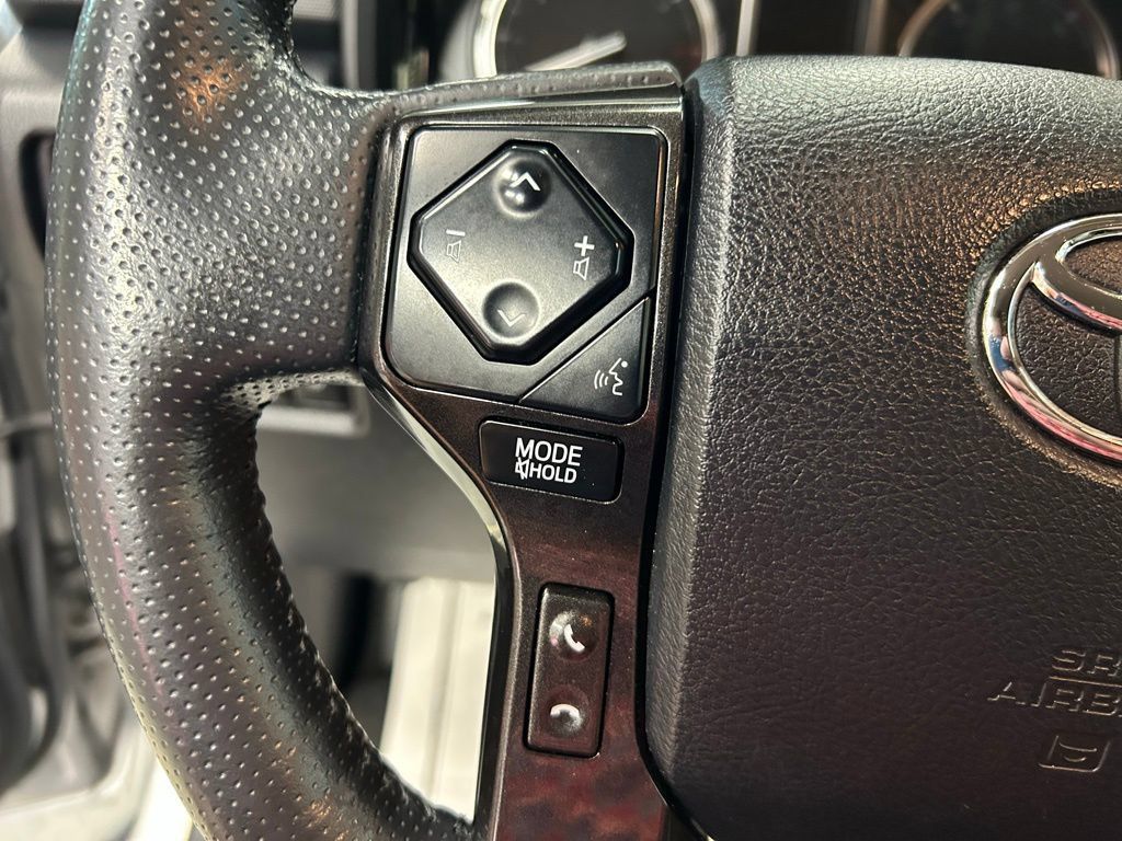 Used 2024 Toyota 4Runner TRD Off-Road Premium AWD/4WD image 13
