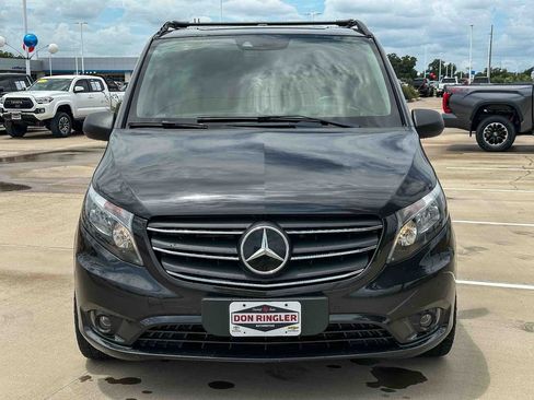 Used 2022 Mercedes-Benz Metris image 8