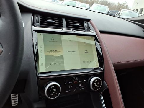 Certified 2024 Jaguar E-PACE R-Dynamic SE image 20