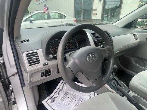 Used 2009 Toyota Corolla LE FWD image 12