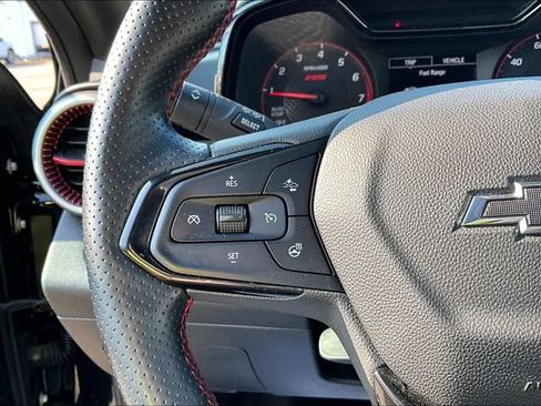 Used 2024 Chevrolet Trax RS FWD image 18