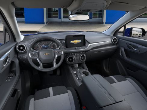 New 2026 Chevrolet Blazer LT w/ Convenience Package FWD image 39