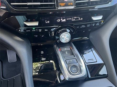 Used 2026 Acura MDX FWD image 18