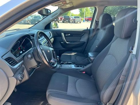 Used 2015 Chevrolet Traverse LT w/ Style and Technology Package AWD/4WD image 16