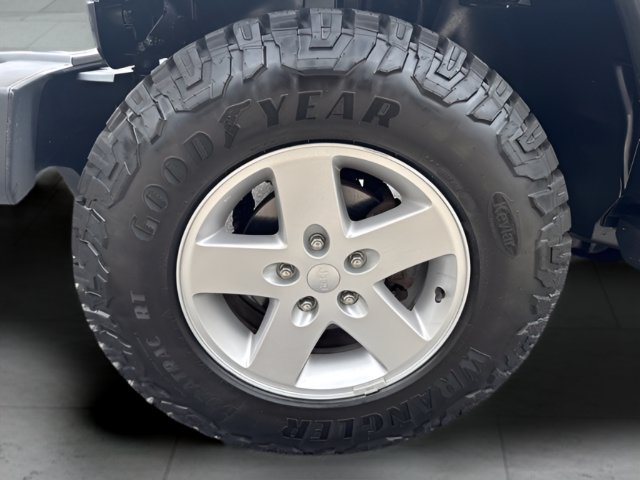 Certified 2017 Jeep Wrangler Unlimited Sport w/ Quick Order Package 24S AWD/4WD image 8
