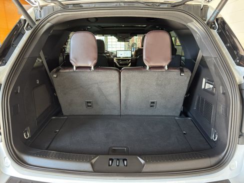 Used 2025 Ford Explorer Platinum w/ LUX Leather Package AWD/4WD image 23