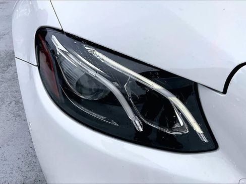 Used 2018 Mercedes-Benz E 300 image 25