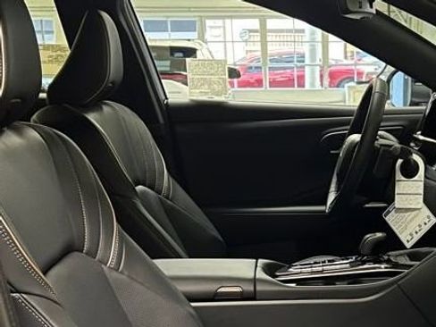 New 2026 Toyota Crown Signia image 21