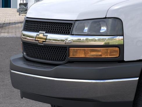 New 2025 Chevrolet Express 3500 w/ Power Convenience Package image 13