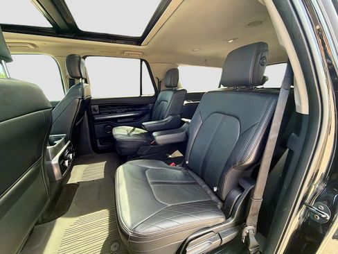 Used 2020 Ford Expedition Max Platinum AWD/4WD image 27