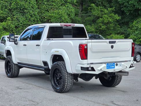 Used 2024 GMC Sierra 2500 Denali Ultimate w/ Max Trailering Package AWD/4WD image 5