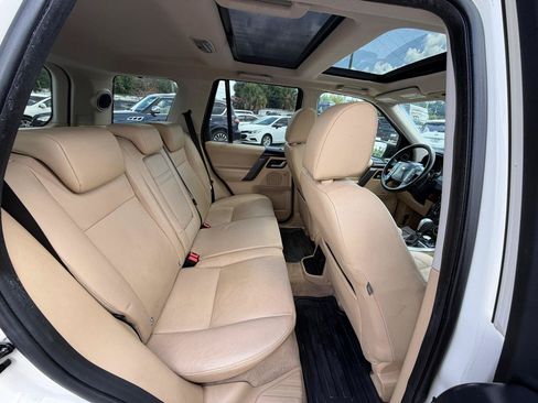 Used 2008 Land Rover LR2 HSE AWD/4WD image 7
