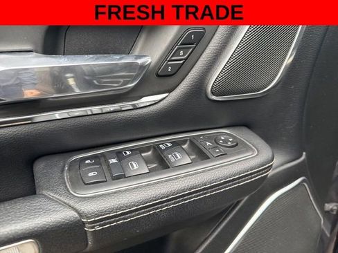 Used 2019 RAM 1500 Laramie AWD/4WD image 7