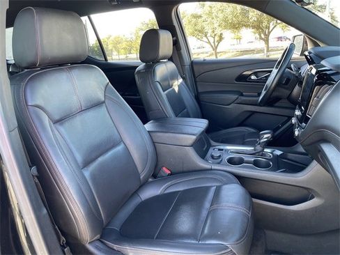 Used 2023 Chevrolet Traverse RS image 28