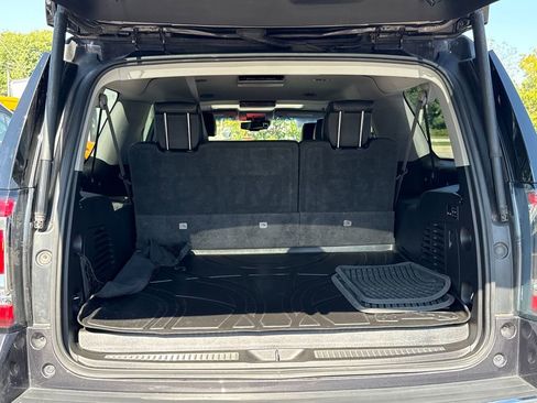 Used 2017 GMC Yukon XL Denali image 9