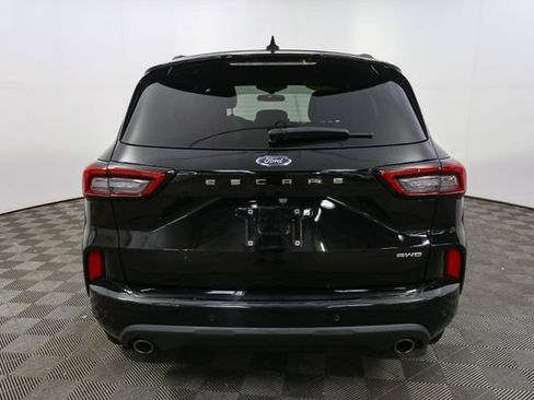 Used 2024 Ford Escape ST-Line w/ Tech Pack #1 AWD/4WD image 9