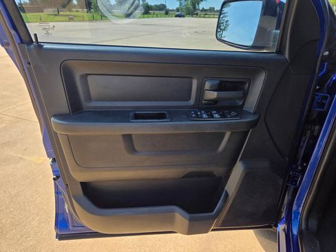 Used 2014 RAM 1500 Express AWD/4WD image 17