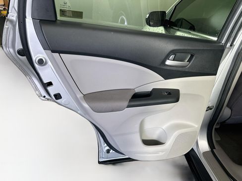 Used 2013 Honda CR-V LX image 24