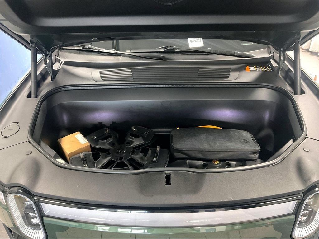 Used 2023 Rivian R1S Adventure Quad AWD/4WD image 31