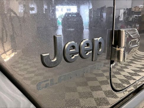 Used 2020 Jeep Gladiator Sport w/ Trailer Tow Package image 30