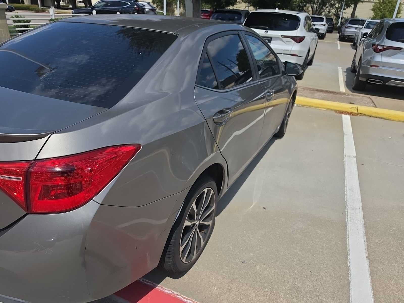 Used 2017 Toyota Corolla L FWD image 4