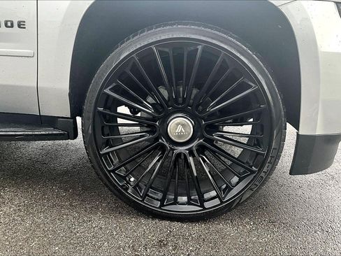 Used 2019 Chevrolet Tahoe Premier AWD/4WD image 9