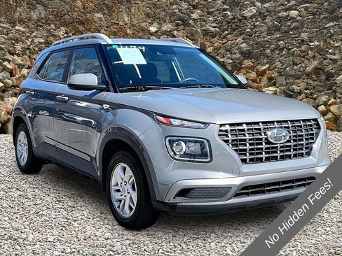 Used 2020 Hyundai Venue SEL FWD image 9