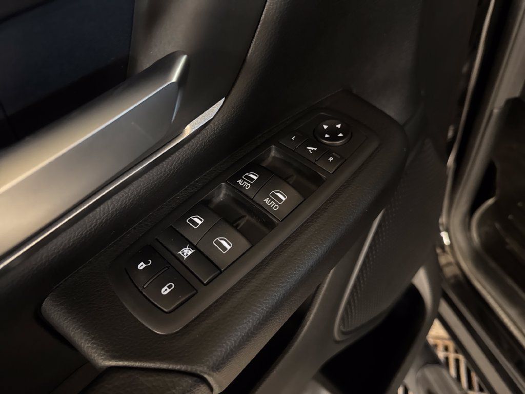 Used 2019 RAM 1500 Big Horn AWD/4WD image 16