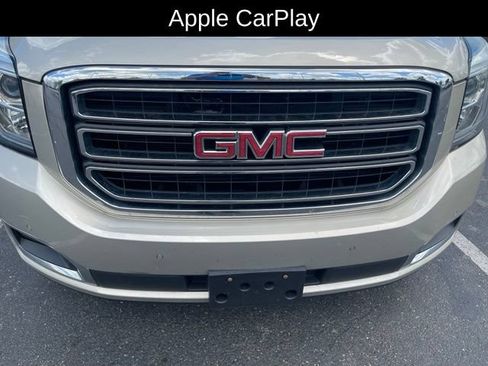 Used 2017 GMC Yukon SLT w/ Premium Edition AWD/4WD image 9