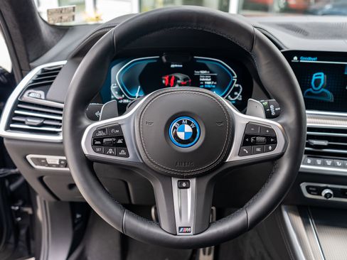 Used 2022 BMW X5 xDrive45e w/ M Sport Package AWD/4WD image 14