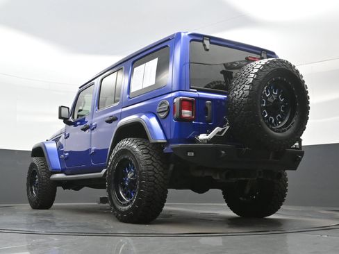 Used 2020 Jeep Wrangler Unlimited Sahara AWD/4WD image 29