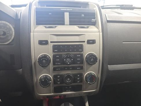 Used 2009 Ford Escape XLT AWD/4WD image 27