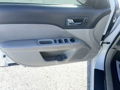Used 2010 Ford Fusion SE image 13