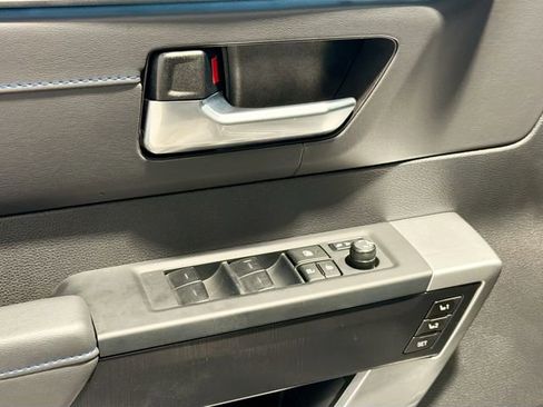 Certified 2025 Toyota Tundra Platinum image 15