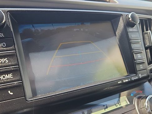 Used 2016 Toyota RAV4 XLE w/ Convenience Package AWD/4WD image 17