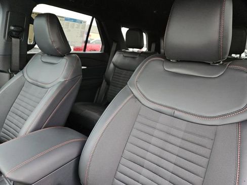 New 2026 Ford Explorer ST-Line w/ ST-Line Street Pack image 23