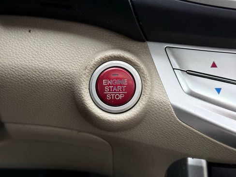 Used 2014 Honda Accord EX image 31