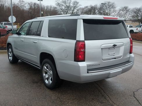 Used 2016 Chevrolet Suburban LTZ image 6