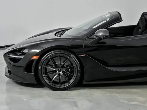Used 2020 McLaren 720S Performance image 8