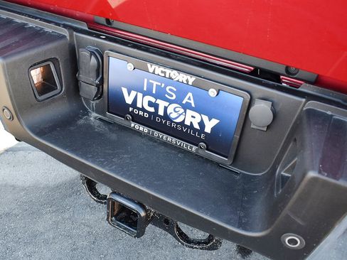 Used 2023 Ford F250 Lariat w/ Chrome Package image 8