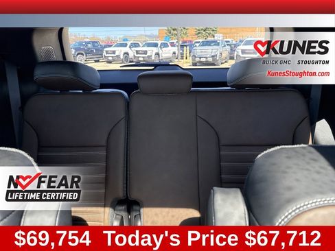 New 2026 GMC Acadia Denali Ultimate w/ LPO, Floor Liner Package AWD/4WD image 48