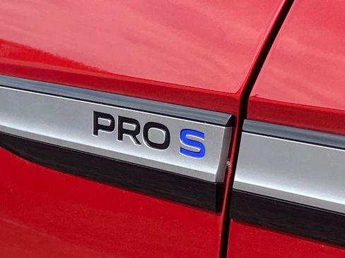 Used 2023 Volkswagen ID.4 Pro S RWD image 6