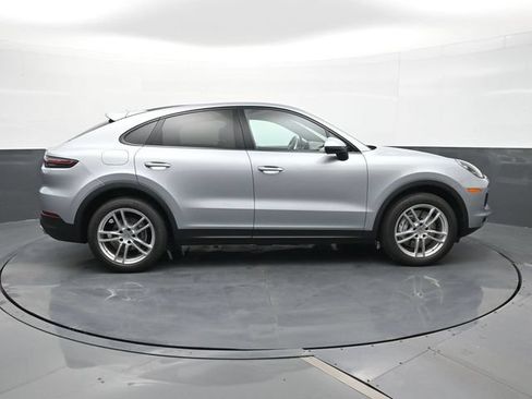 Certified 2023 Porsche Cayenne Coupe AWD/4WD image 24