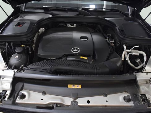 Used 2022 Mercedes-Benz GLC 300 4MATIC image 31