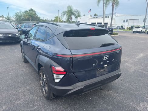 Used 2024 Hyundai Kona SEL w/ Convenience Package FWD image 5